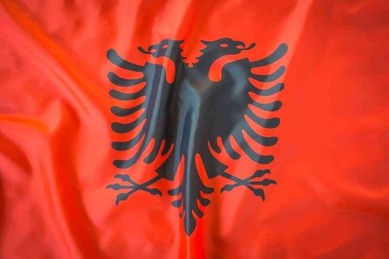 Czy do Albanii można jechać bez paszportu?